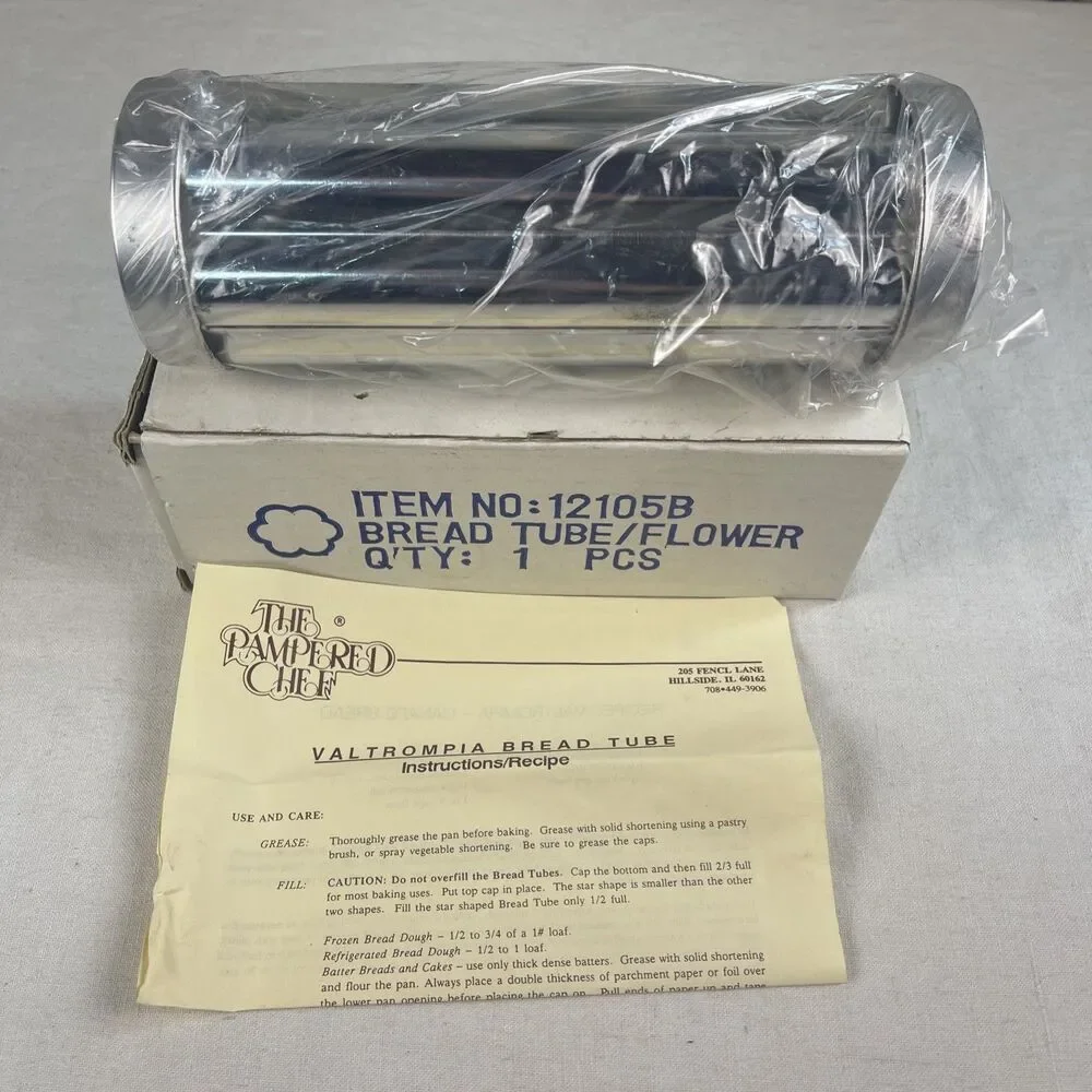 NEVER USED! Pampered Chef Valtrompia Bread Tube Flower 12105B